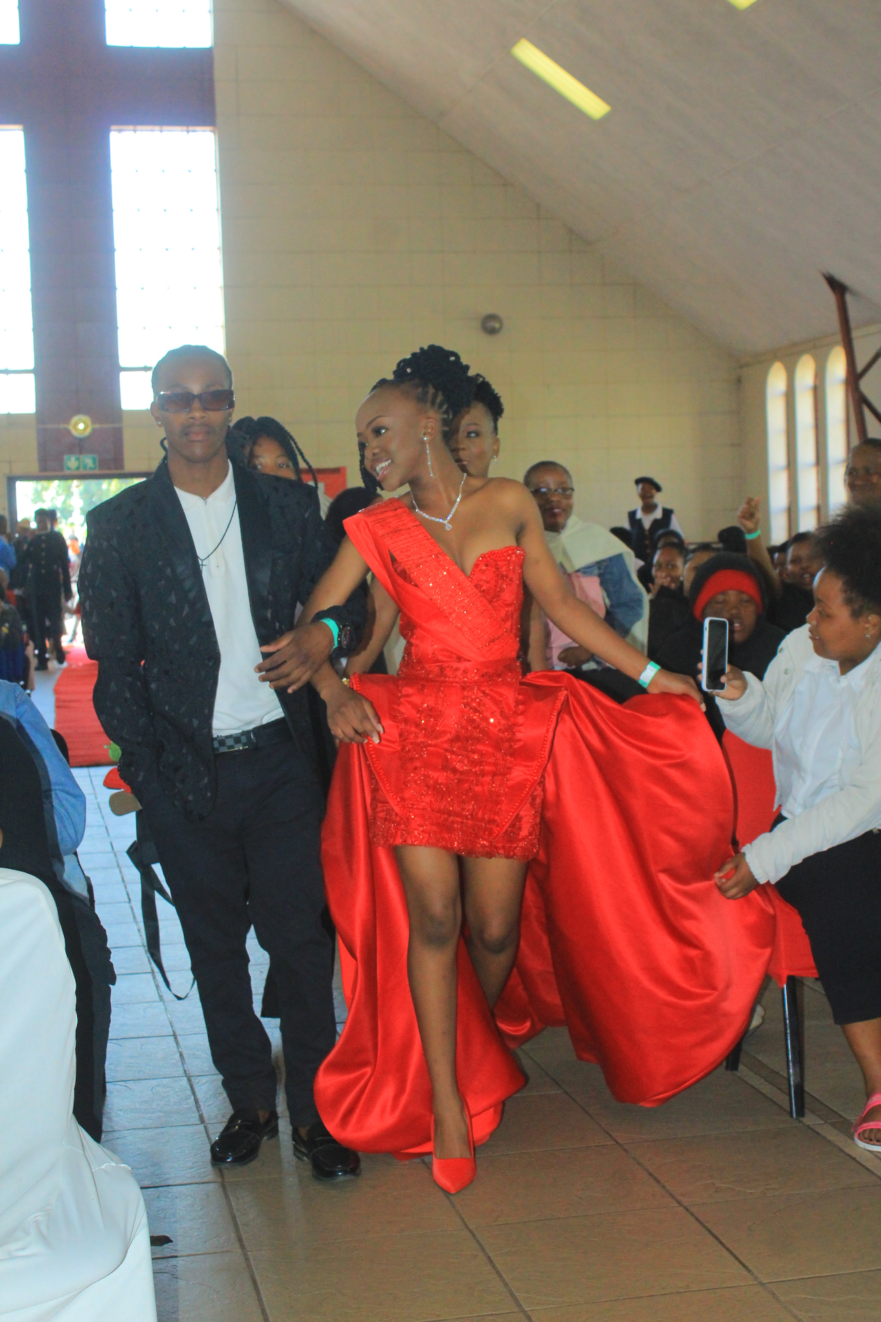 SAGAs 2025 Red Dress Moment